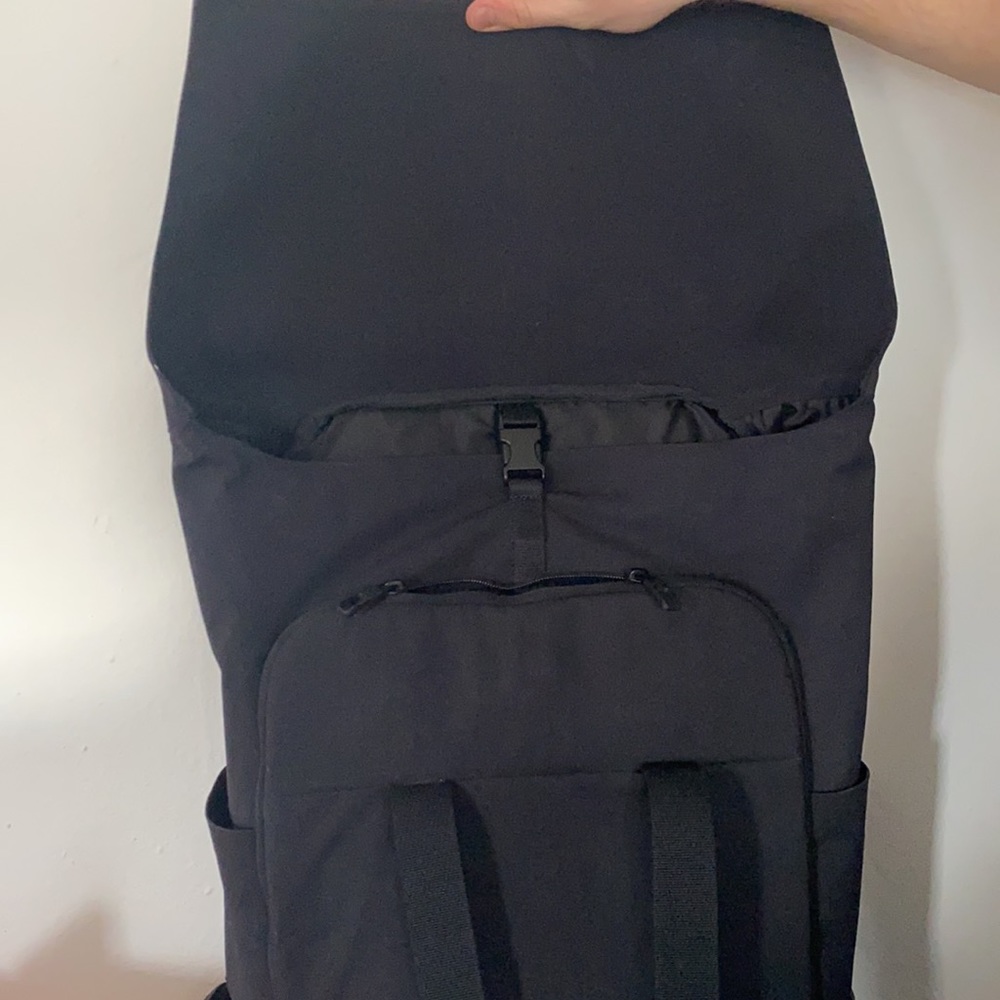 Lululemon backpack - Picture 3 of 3